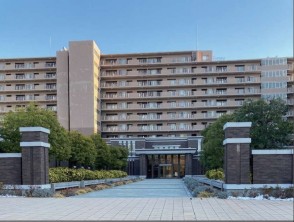 ユニヴェルシオール学園の丘